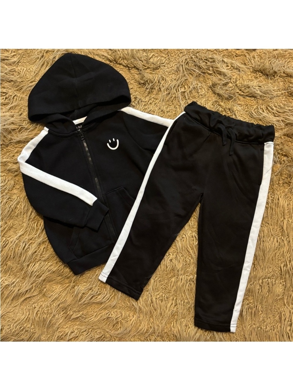 Okie Dokie Black and White Kids Jogger Set Size 2T